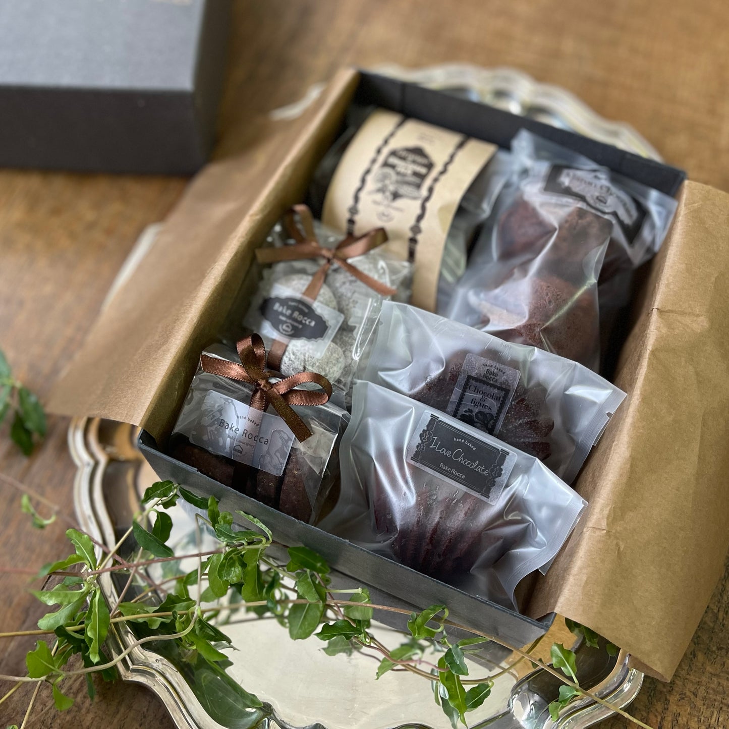 2/6迄に順次発送・季節限定【ＢＡＫＥＤ　ＣＨＯＣＯＬＡＴＥ　ＢＯＸ】