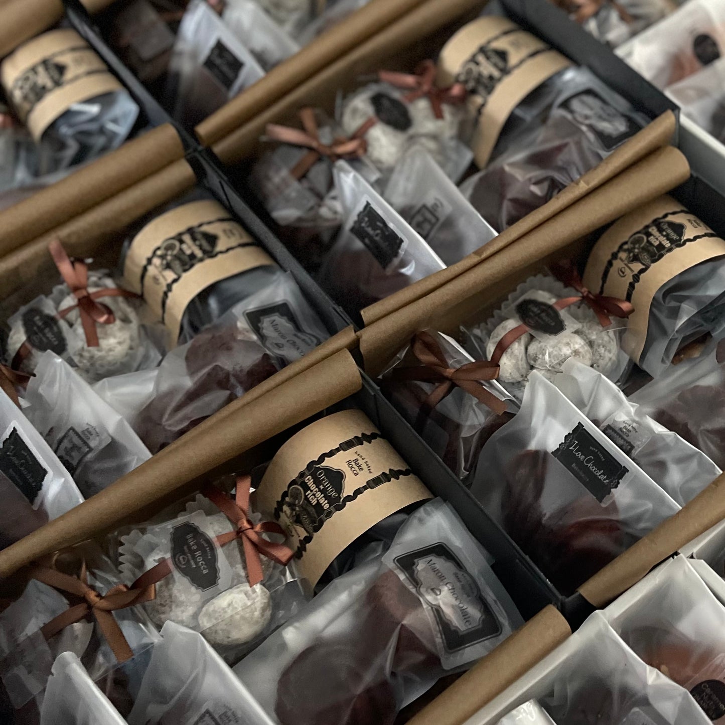 2/6迄に順次発送・季節限定【ＢＡＫＥＤ　ＣＨＯＣＯＬＡＴＥ　ＢＯＸ】